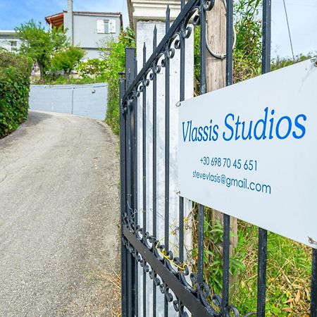 Vlassis Studios Mesongi Luaran gambar